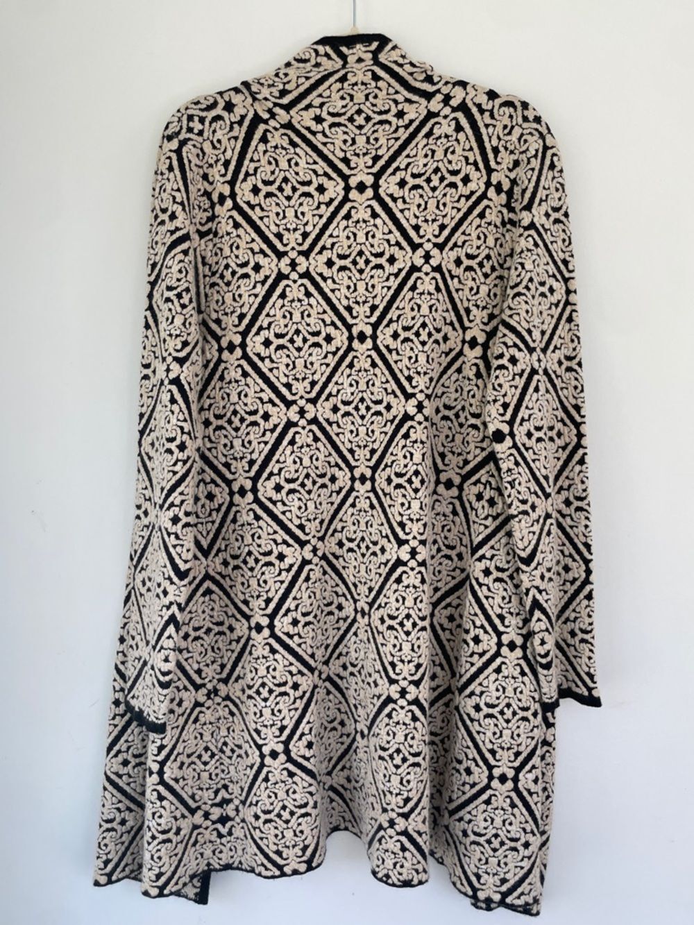 Luii Womens Cream, Gold, and Black Jacquard Knit Open Duster Cardigan XL - Picture 4 of 4